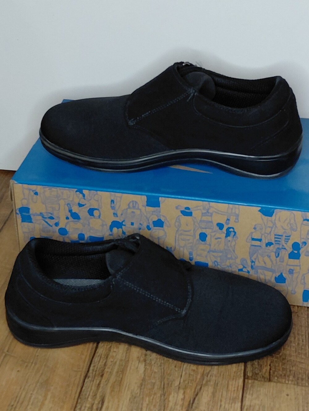 10.5 Wide (E) Orthofeet Women’s Black Hook-and-Loop Velcro Comfort Loafers - Picture 2 of 15